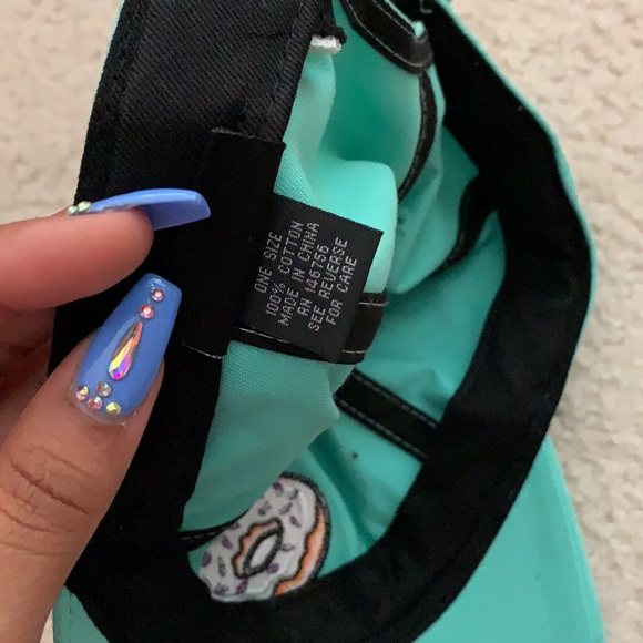 Baseball cap - Picture 4 of 4